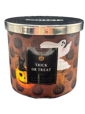 Goose Creek Trick or Treat 3 Wick Jar Candle 14.5 oz Halloween Apple Pumpkin